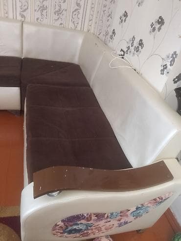 oturaca: Künc divan dəsti - Forma: L-şəkilli künc divan, 3 hissədən yığılır. - — 3