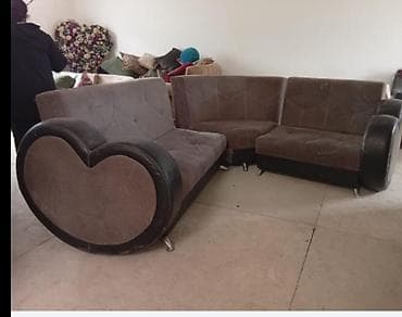 Künc divan, Parça