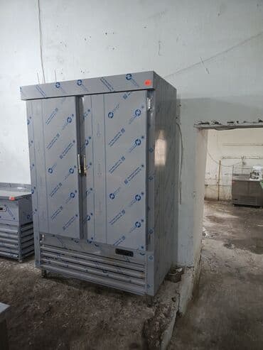 Bu paslanmayan poladdan hazırlanmış kommersiya soyuducusu qida