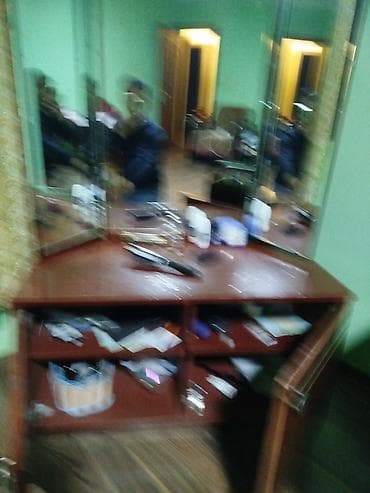 telefon alti mebel: İşlənmiş, Künc masa — 2