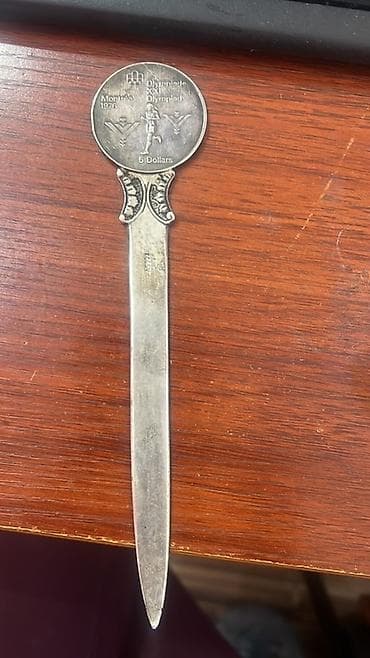 entiq esyalar: 1976 Monreal Yay Olimpiadası xatirəsinə hazırlanmış gümüş məktub — 1