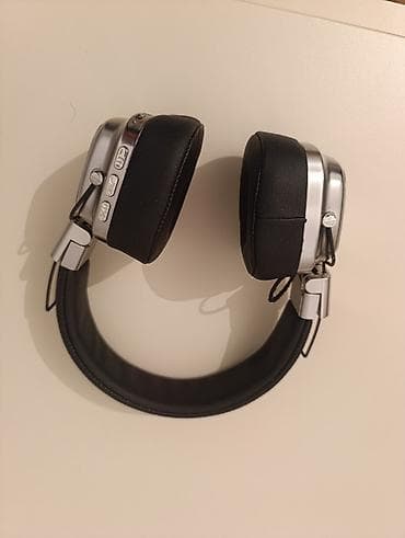 mikro qulaqlıq: Nauşnik satılır, bultuzludu. Qiyməti endi 20 ₼. Ciddi alıcılar əlaqə — 2