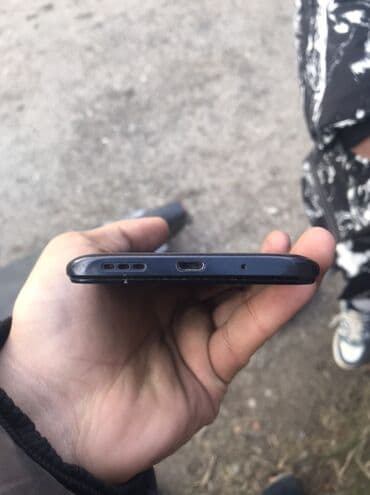 90 fps veren telefon: Redmi 9C, 64 GB, rəng - Qara, Barmaq izi — 3