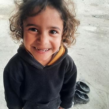 ingilis dili muellimi: Bağça və ya ev üçün uşaq baxımı xidməti - Nə təklif olunur: Kiçik — 1