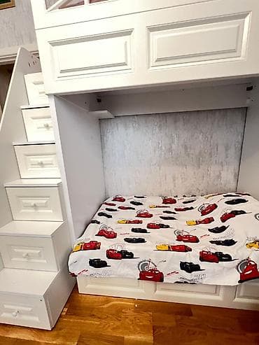 Oğlan və qız üçün, İşlənmiş, Çarpayı, Matras ilə, Siyirməli, Taxta