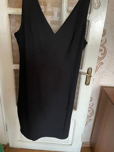 Çimərlik geyimləri: Az geynilib teze kimidi. 25 azn. new yorkerden alinib olcusu 44 — 2