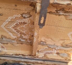 İnformatika: Məhsul: Köhnə taxta sandıq (retro üslub) Təsvir: - Material: Taxta — 4