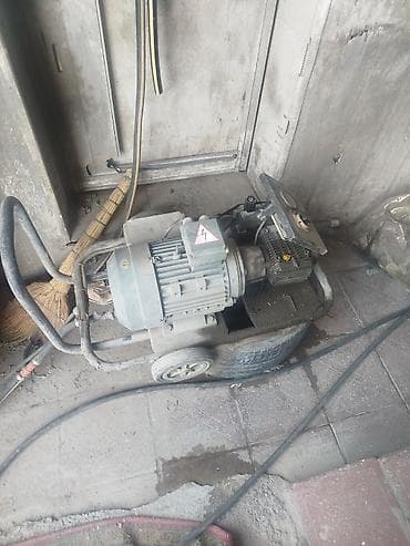 baltalar: Sənaye tipli elektrikli kompressor - Tip: Mobil hava kompressoru — 1