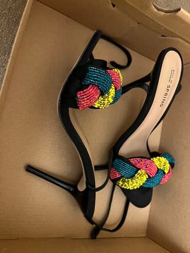 босоножки 27 размера: 189 azn alınınıb 1 defe toya geyildi 37 razmer — 4