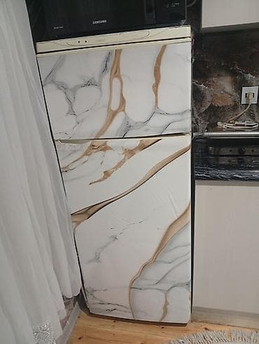 kiçik kamera: İkiqapılı soyuducu - Üst hissədə dondurucu bölmə, alt hissədə — 2