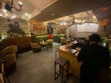 офисы в бизнес центре аренда: 28 may metrosunun yaxınlığında yol kənarı, olan,186 kv obyekt kafe pab — 4