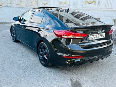 kia ceed 2010: Hyundai Elantra: 0.2 l | 2017 il Sedan — 2