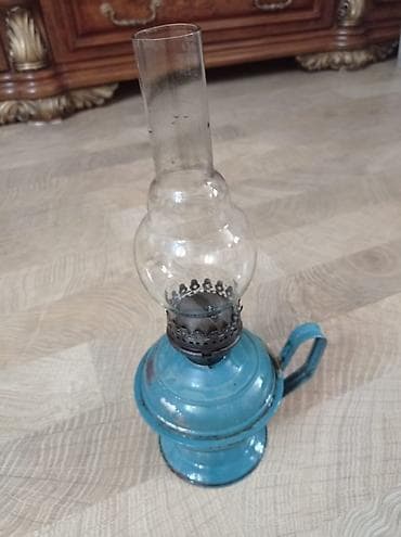Məhsul: Klassik neft lampası (şüşə baca ilə) Təsvir: - Mavi metal — 1