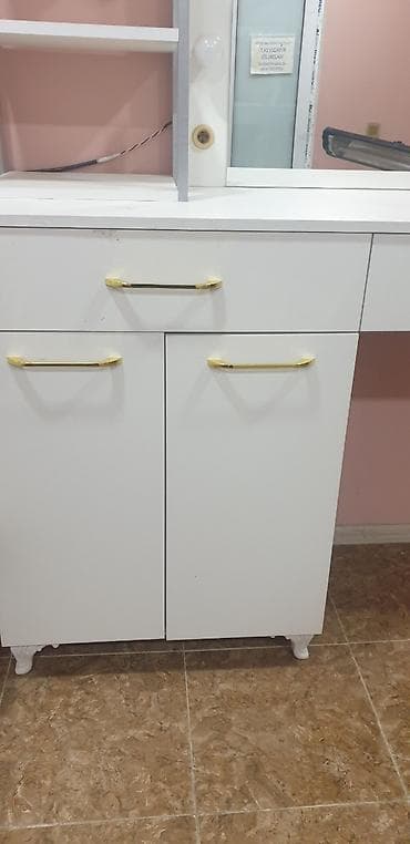 salon ucun termo: Peşəkar vizaj üçün geniş iş masası və güzgü komplekti - Rəng: ağ — 10