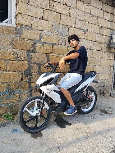 mini moto: Stunt/drag üslubunda modifikasiya edilmiş moped-baza - Çərçivə və — 1