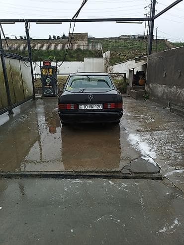 bemve ef 10: Mercedes-Benz 190 (W201): 0.2 l | 1992 il Sedan — 5