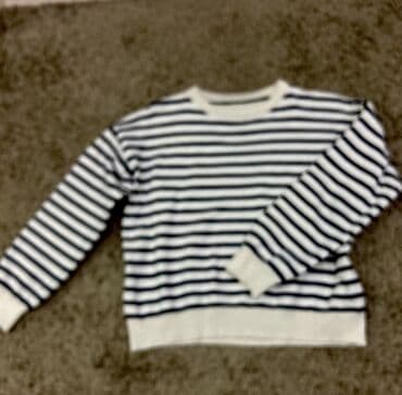 вязаные мужские свитера: Zolaqlı sviter .S razmer . - Dizayn: Ağ fon üzərində üfüqi tünd göy — 1