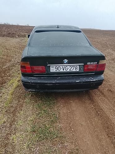 maşın satişi: BMW 520: 2 l | Sedan — 2