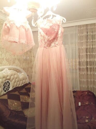 Paltar boyuk 38razmer balaca 1yas, 1defe geyinilib ela veziyyetde