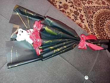 Hədiyyə buketi – oyuncaq ayıcık və qızılgül kompozisiyası - Tərkib — 4