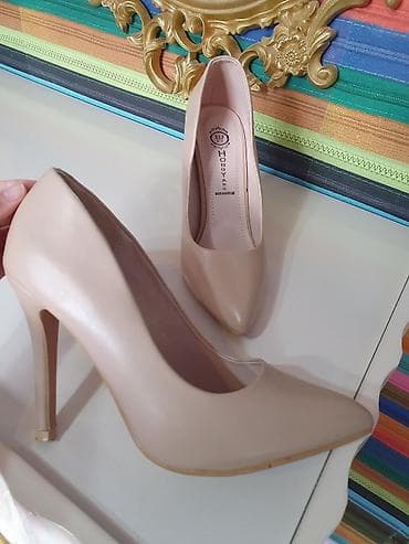 Toy paltarları və aksesuarları: Tuflilər, Ölçü: 38, rəng - Bej, Yeni — 2