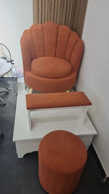 rəngli karandaşlar: Zümrüd yaşıl rəngli, qabarıq tikişli “midiya qabığı” formasında dizayn — 6