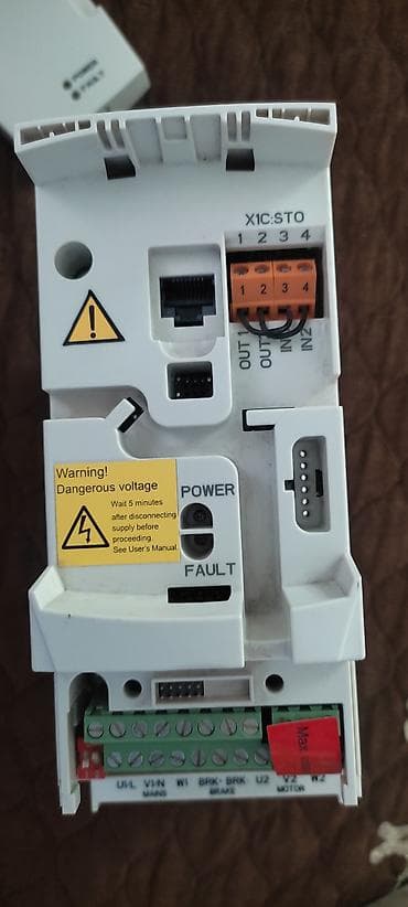 u2: Inverter, 300-700 Vt — 3