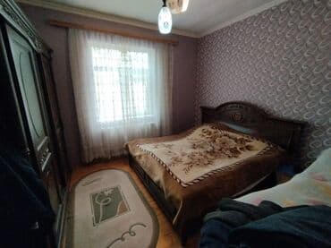 nerimanovda satilan evler: 5 otaqlı, 130 kv. m, Orta təmir — 3