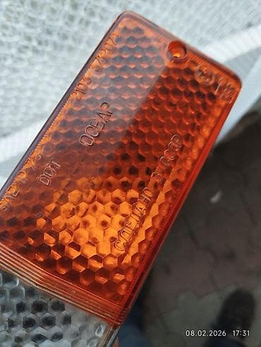 запчасти opel vectra b: VAZ 2103 sol tərəf povorotnik xrom 25,dal stoyka setkalari xrom 25,,06 — 4