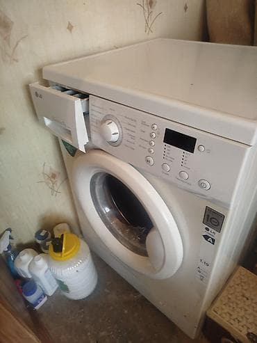 Paltar tikişi: LG F12B8NDA Çamaşır Yuyan Maşın – Direct Drive, 7 kq - Yükləmə: Ön — 3