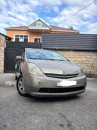 lovol 504 b: Toyota Prius: 1.5 l | Hetçbek — 1