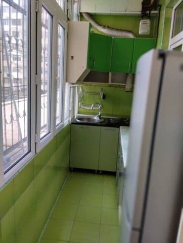 sabuncuda kirayə ev 200 azn: Həzi metrosuna yaxın 17 mertebeli binanın 2-ci mərtəbəsində yerləşən — 9