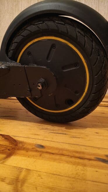 elekdirikli sukuter: İşlənmiş Elektrik samokat 10", 351 - 500 Vt, 16 - 25 km/s, Ünvandan götürmə, Pulsuz çatdırılma, Ödənişli çatdırılma — 4