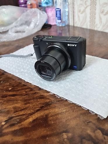 Sony Cyber-shot ZV-1 rəqəmsal kamera - Kompakt, yüngül korpus – Vlog lalafo.az -da Sony Cyber-shot ZV-1 rəqəmsal kamera - Kompakt, yüngül korpus – Vlog