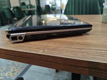 notebook mini: ASUS Lamborghini seriyalı noutbuk - Dizayn: Karbon naxışlı qapaq, iç — 5