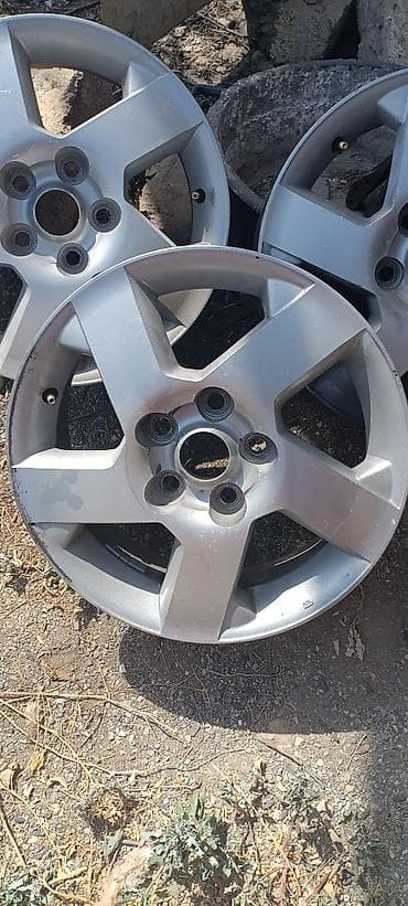 qazel diski: İşlənmiş Disk Mitsubishi R 16 — 6