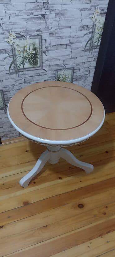 Stullar: Jurnal masası, Yeni, Açılmayan, Taxta, Yumru masa — 1