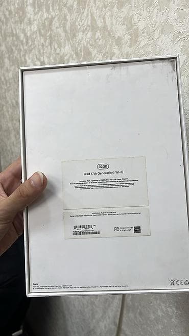 Планшеты: Apple iPad 7 (2019), 10,2", < 64 ГБ — 2