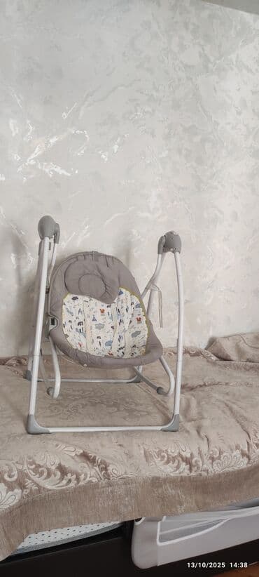 uşaq yelləncəyi: Kidilo firmasına məxsus nənni, uşaq yelləncəyi, yemək masası, 3 — 2