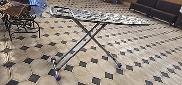 yer silən: Metal ütü masası - Möhkəm metal karkas və deşikli metal stolüstü səth — 3