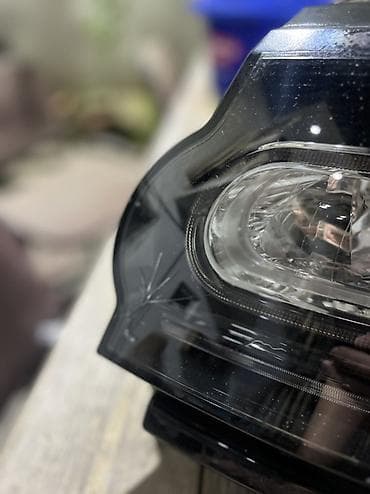 dizel mator satiram: Sol, Yaxın və uzaq vuran işıqlar Land Rover, Orijinal, Fransa — 3