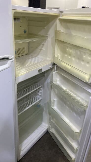 Блендеры: 2 двери Sharp Холодильник Продажа, цвет - Белый — 2