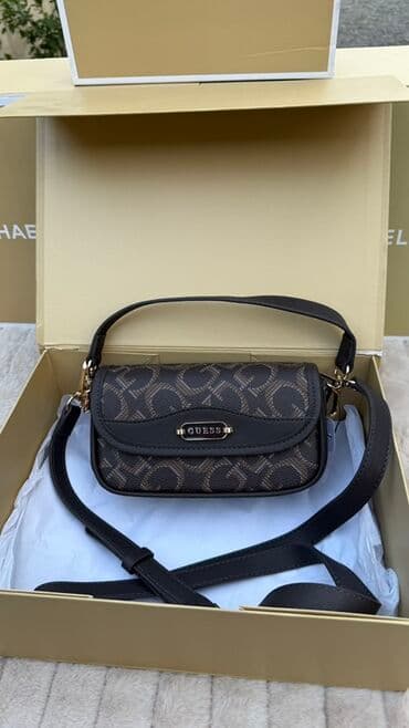 qaşlı canta: Çiyin çantası, Guess — 1