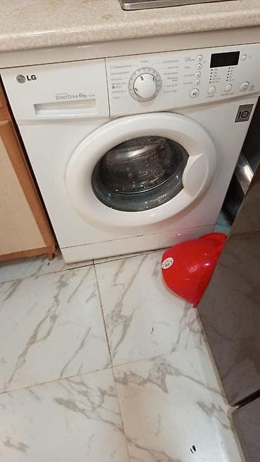 Стиральная машина LG, 6 кг, Автомат, Без сушки, Нет кредита