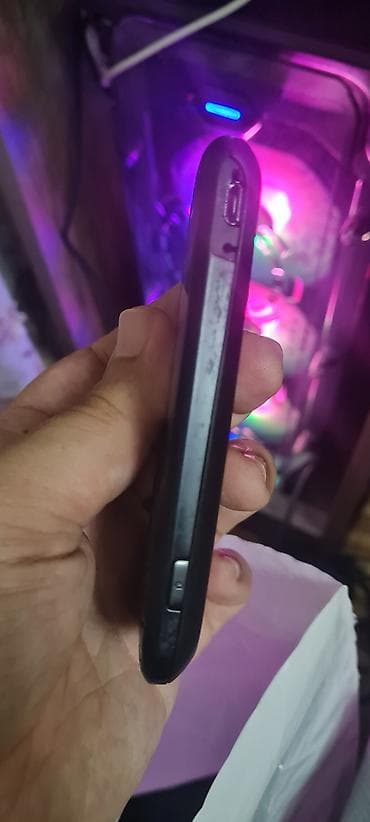 type c adapter: Samsung C5212 Duos, < 2 GB Memory Capacity, rəng - Qara, Düyməli, İki sim kartlı — 3