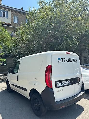 mazda 2: Fiat Doblo Cargo 1.3 MultiJet yük furgonu - Kuzov: ağ, 2 arxa qoşa — 7