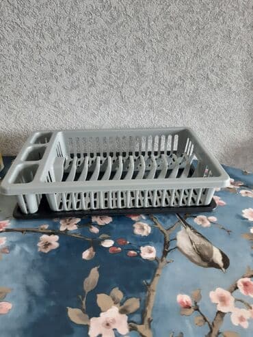 Stolüstü qab-qacaq qurudan stend