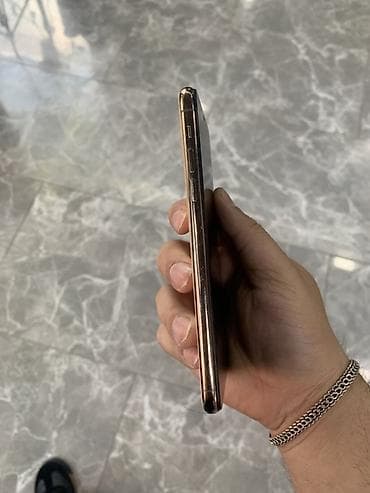 iphone 4 s: IPhone 11 Pro Max, 64 GB, Qızılı — 6