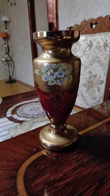 Bir vaza, Bogem şüşəsi