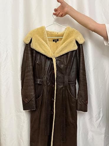 Gözəllik və sağlamlıq: Salam. Təmiz keçi dərisidir. Heç bir zədəsidə yoxdur. Özümüz 1000 — 2